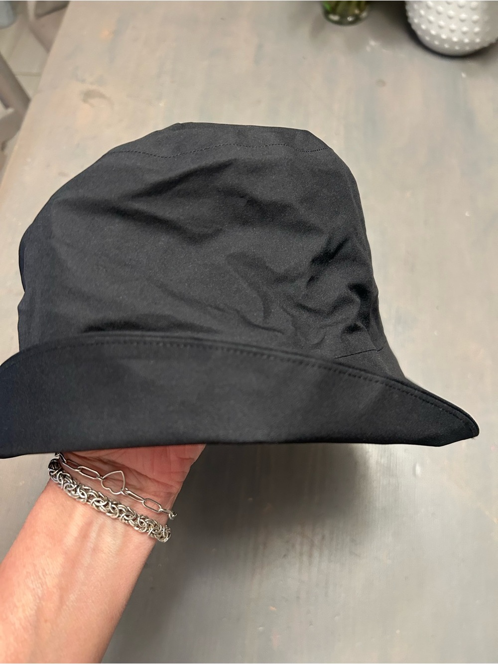 Arc’ Teryx gore Tex hat